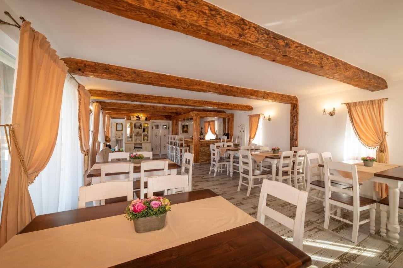 Boutique Vila Cristian  Buitenkant foto
