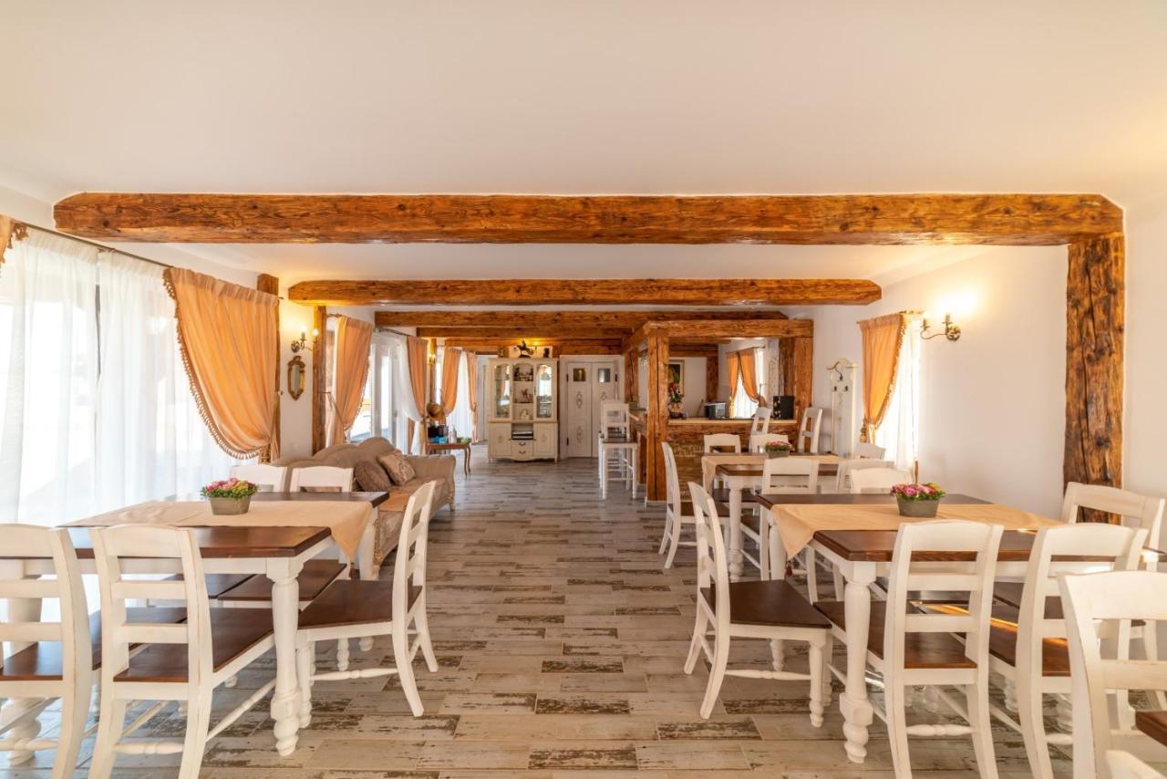 Boutique Vila Cristian  Buitenkant foto