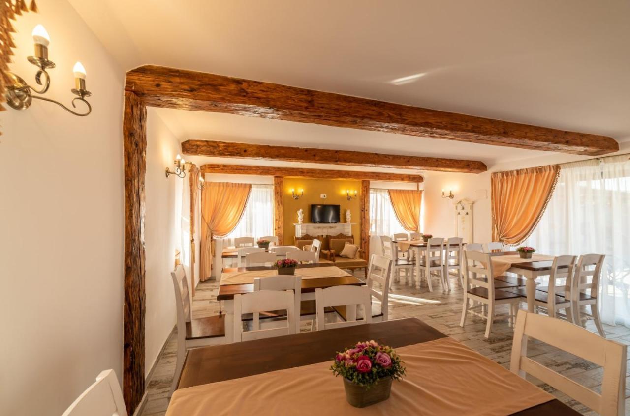Boutique Vila Cristian  Buitenkant foto